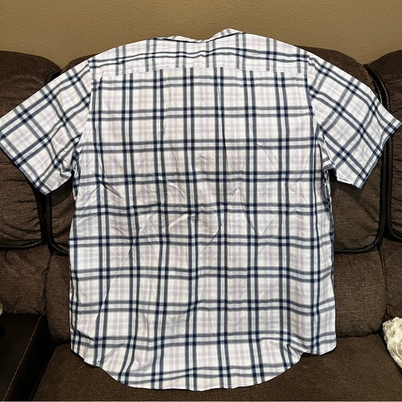 NWT Croft & Barrow Men’s short sleeve button front shirt. Purple Blue Plaid - Picture 5 of 5